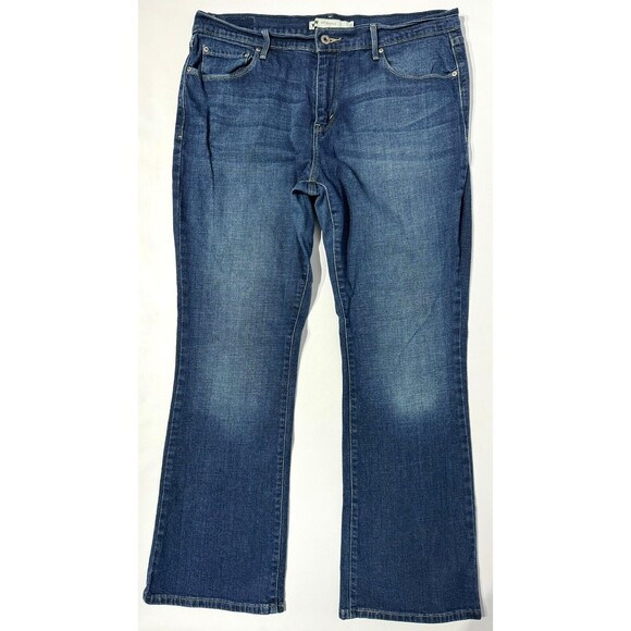 Levi's 515 Bootcut Mid Rise Dark Wash Jeans Women's Size 14 Medium (36Wx32L) J5 - Picture 1 of 8